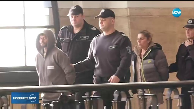 Съдът остави в ареста задържаните за смъртта на мъж, намушкан във влака