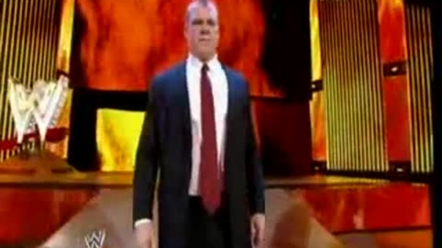 Kane нарежда на The Shield да ступат Jerry Lawler , Е ступаха друг - Wwe Raw 17314 vs