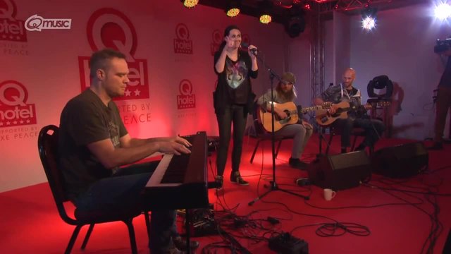 Within Temptation - And We Run (live in het Q-hotel 2014)