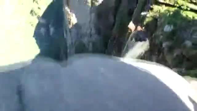 Красивия водопад Fumaca Chapada Diamantina , би ли застанал там