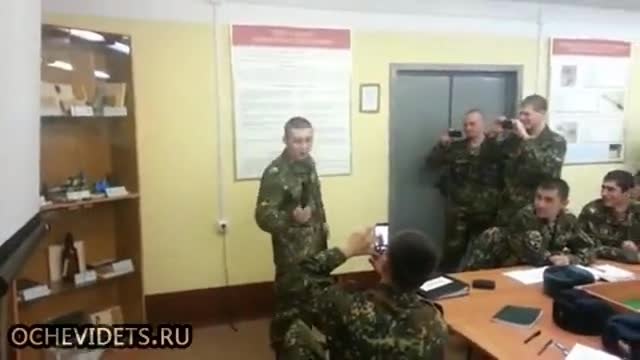 Глупав или просто шоу-решете сами