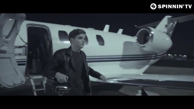 Dimitri Vegas, Martin Garrix, Like Mike - Tremor (Official Music Video)