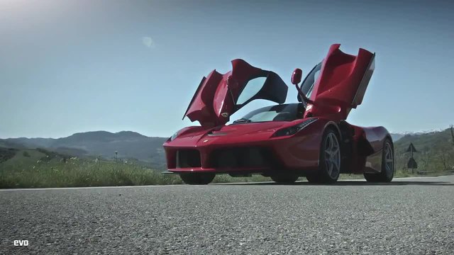 Тест на Ferrari Laferrari