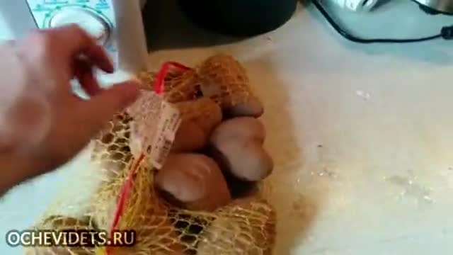 Руснак си купува картофи а получава...