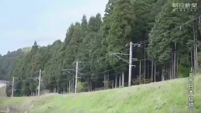 Япония пуска влак-стрела с открита палуба