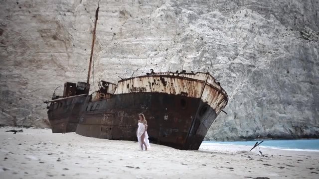 Φανή Δρακοπούλου - Τι εννοείς [OFFICIAL VIDEO]