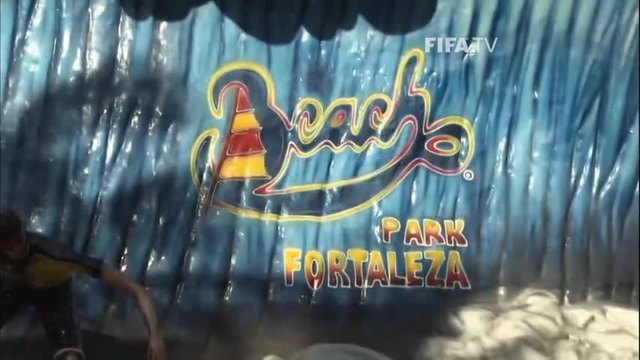 Фен Видео представя-Brazil s massive water park