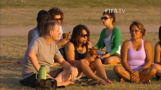 Фен Видео представя-The 'hugely popular' Brazilian drink