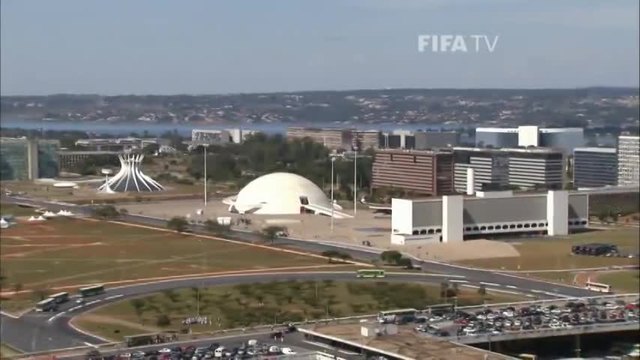 Фен Видео представя-A wild diversion from the World Cup