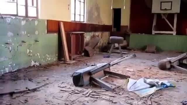 Едно изоставено българско училище.