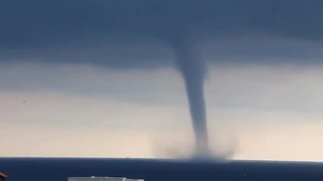 Торнадо в Созопол - 16,06,2014 10:30