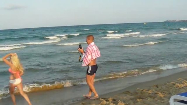 На плажа в Слънчев бряг - За Конкурса Pharrell Williams - Happy day 2014 Bulgaria Sunny Beach