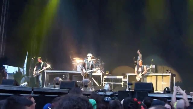 The Offspring - Come out and play - Sofia Rocks 2014