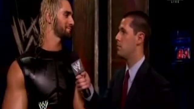Dean Ambrose напада Seth Rollins зад сцената преди мача им - Wwe Battleground 2014