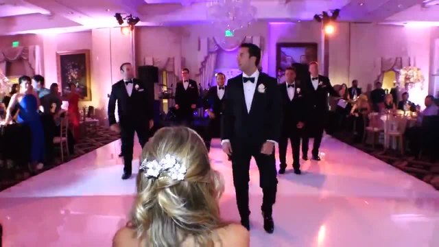 Сватбен танцт стана хит- трепач в Мрежата