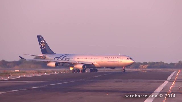 Два самолета на косъм от сблъсък в Барселона