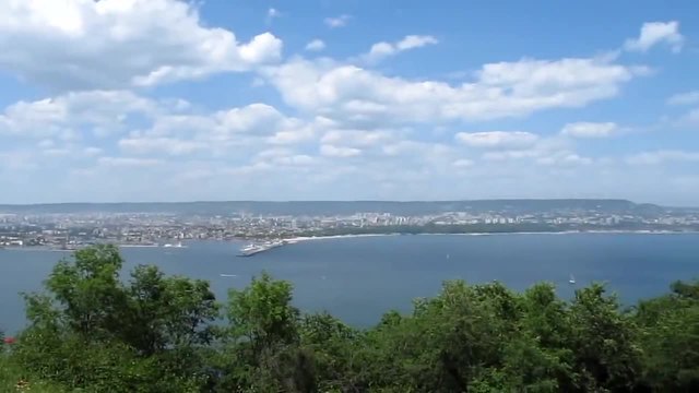 Красотата на морето - Район Галата във Варна