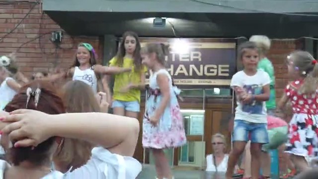 (Nessebar) Празник на Несебър (15.08.2014) Деца Танцуват Невероятни Танци в Старият Град