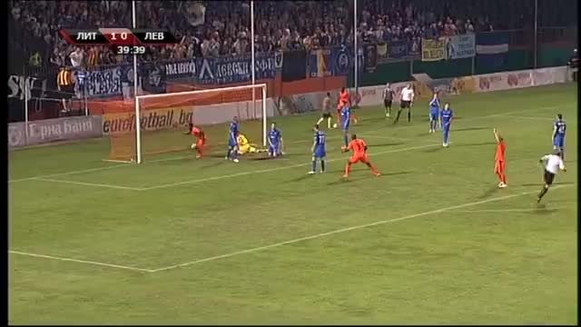Косоко вкара за 2:0 срещу Левски