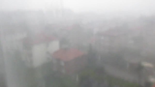 Пороен дъжд в Пловдив малко преди празника - 06.09.2014