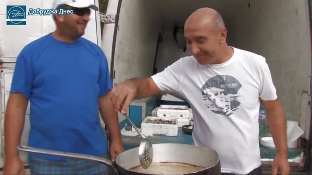 С кулинарна надпревара между кметове беше открит Рибният и миден фест Каварна 2014