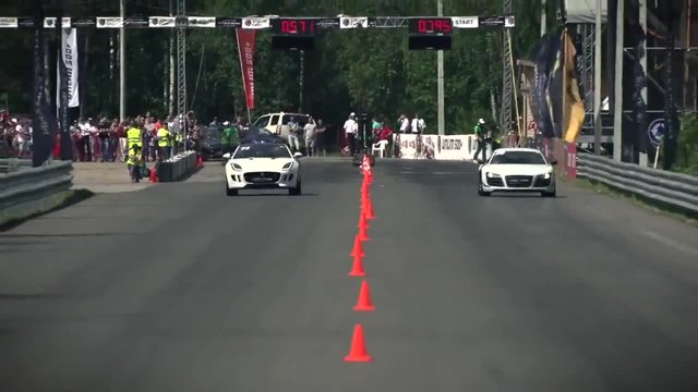 Jaguar F-type R vs Audi R8 Gt