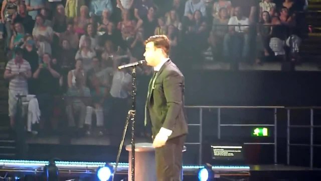 Robbie Williams - Angels (Live - Phones4U Arena, Manchester UK, June 2014)