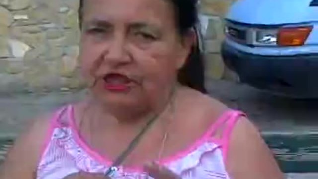 Валентина Тошева пее отново! Смях!