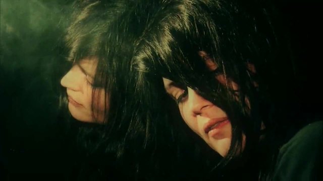 The Kills - Black Balloon