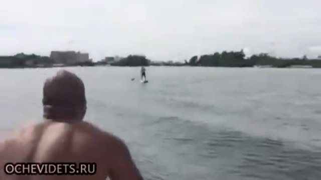 Бригс потопи в езеро Владимир Кличко