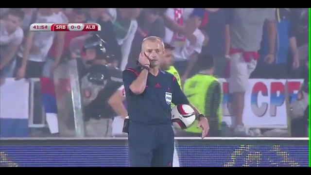 Брутален бой и безредици по време на футболният мач Сърбия Албания 15.10.2014 Видео! , след пускане на дрон с флага на Албания
