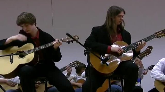 Warsaw Guitar Orchestra - Stairway To Heaven