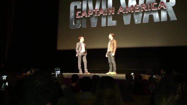 Робърт Дауни младши и Крис Еванс представят Капитан Америка 3 (2016) и Черната Пантера (2017)