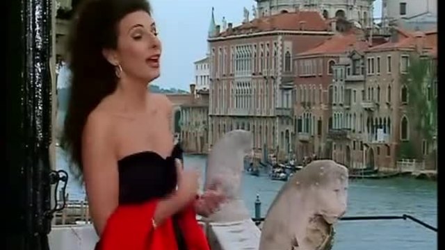 Lucia Aliberti (2000) - Brindisi La Traviata Verdi