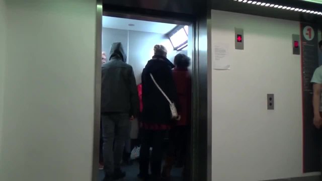 Ето как да накарате всички в един асансьор да останат потресени от възможностите ви!