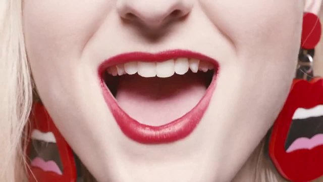 Премиера! Meghan Trainor - Lips Are Movin _ 2014 Официално Видео