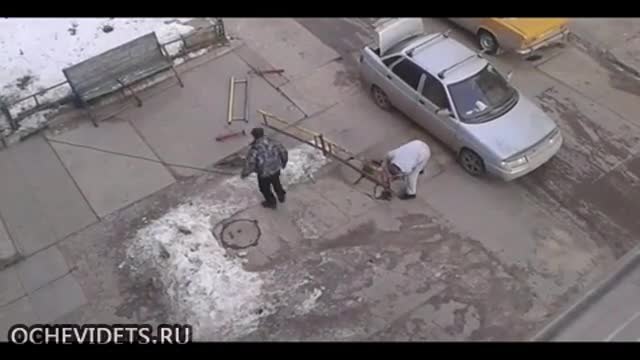 Как паркират в Русия ...видео Смях!!!