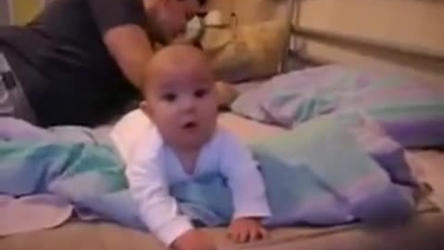 Каквито руснаците такива и бебетата им смях