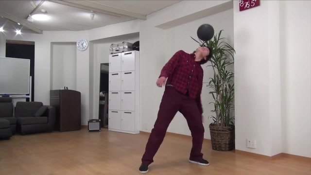 Невероятни freestyle умения с топка