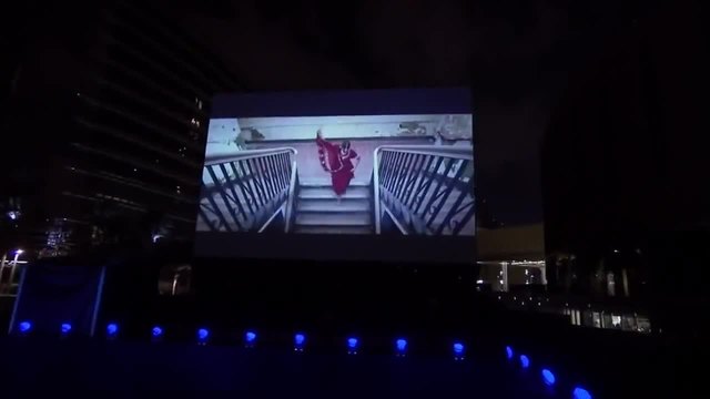 Нова Година е в Дубай! Празнично шоу с фойерверки!