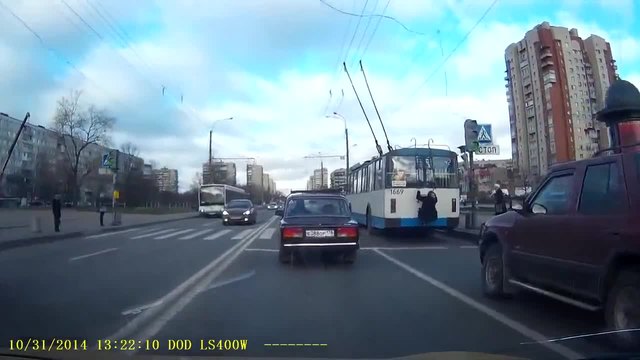 Руснак се вози безплатно с тролейбус