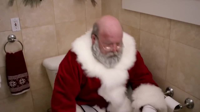 Дядо Коледа пърди в тоалетната а децата му взеха подаръците ( Смях )