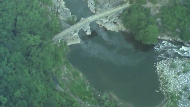 Спиращо дъха! Гледка над река Арда в Източните Родопи