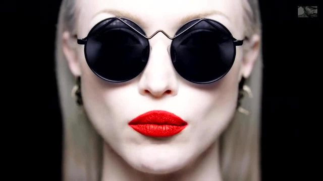 Ivy Levan - Biscuit-4K ULTRA HD