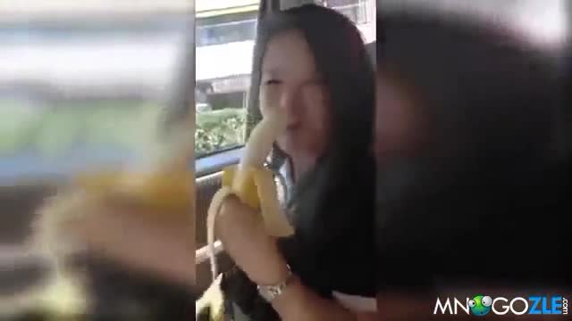 Ето така се яде банан !!