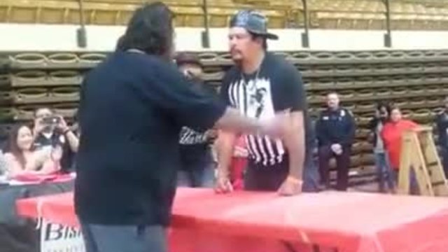 Състезание по Биене На Шамари