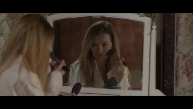 Румънско 2015 Cristiana - Spune-mi (Official Music Video)