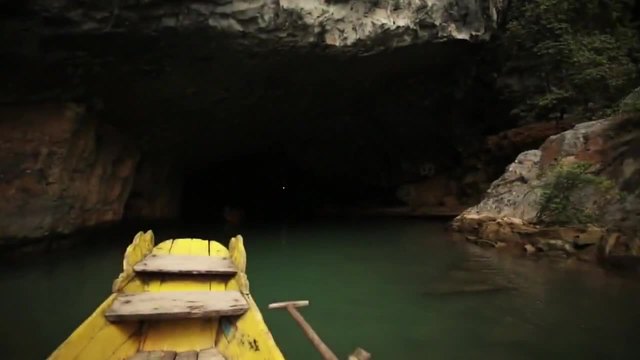 Загадъчната красота на пещерата Phong Nha във Виетнам