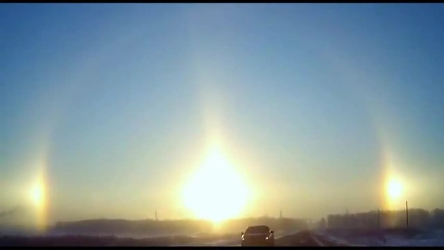 Три слънца в небето над Русия ! 17.02.2015 г. Челябинск