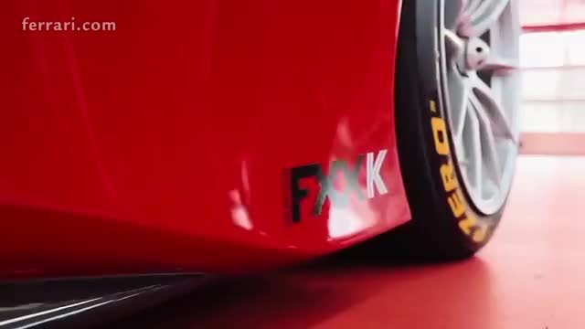 Себастиян Феттел подкара Ferrari FXX K